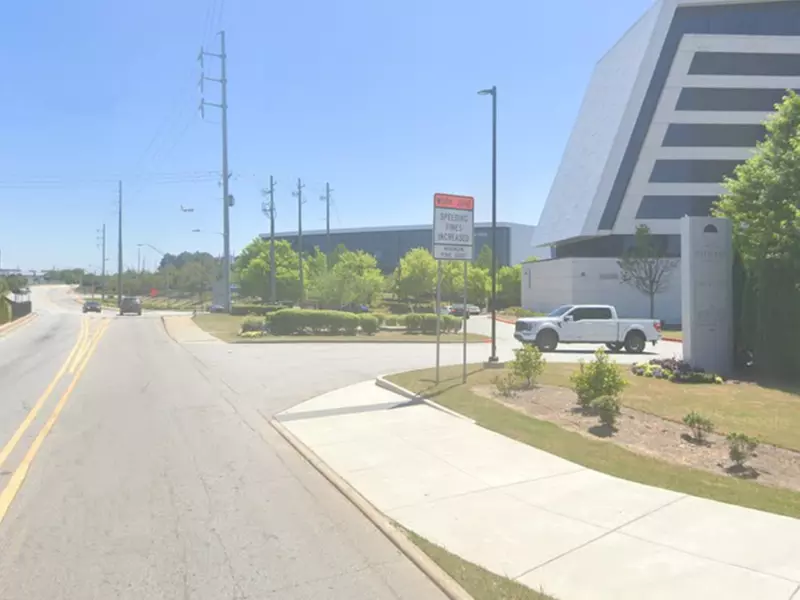 Parking at Kimpton Overland Hotel Atlanta Airport ATL - Primary Image