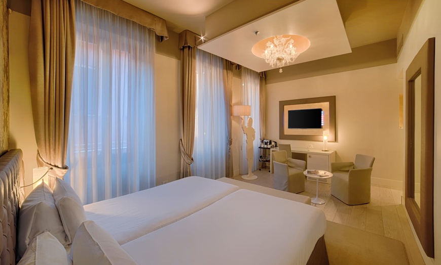 Image 3: ✈ ITALIE | Venise - Hotel NH Collection Venezia Palazzo Barocci 4*,...
