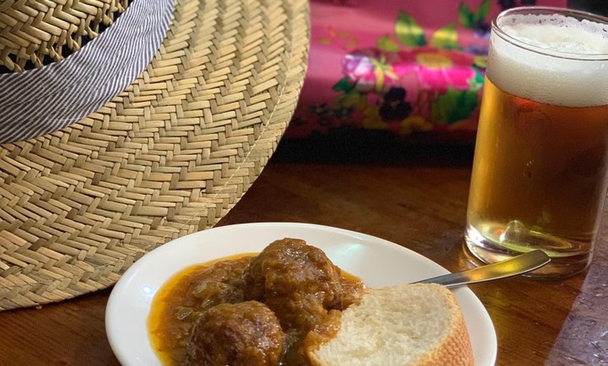 Image 4: Secretos de Almería - Tapas SOLO comida y bebida tour