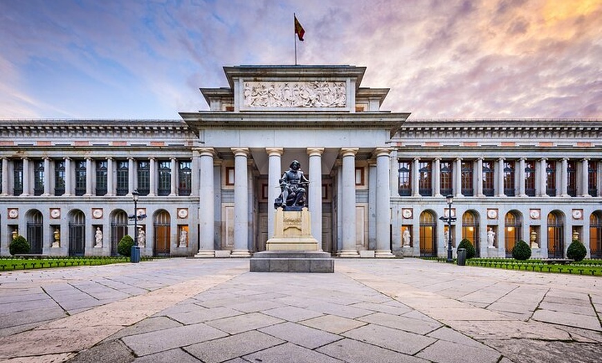Image 13: Excursión privada de medio día en Madrid