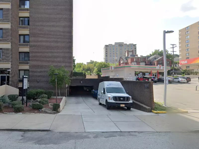 Parking at 151 N. Craig St. Garage - Valet
