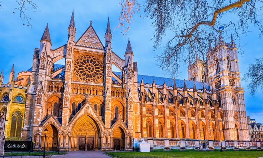 Image 5: Amazing London Walking Tour 50 Iconic Landmarks