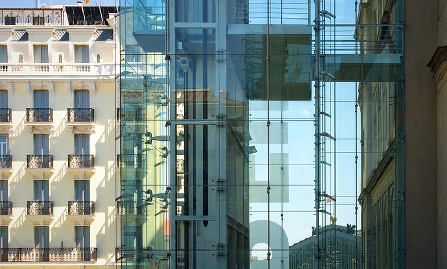 Image 3: Visita privada al Museo Reina Sofía con guía local