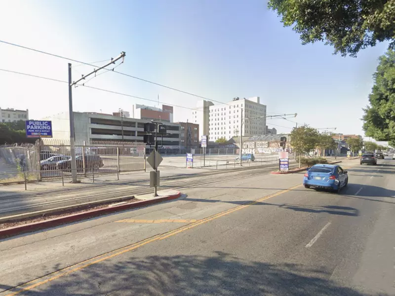 Parking at 1334 S. Flower St. Lot - Primary Image