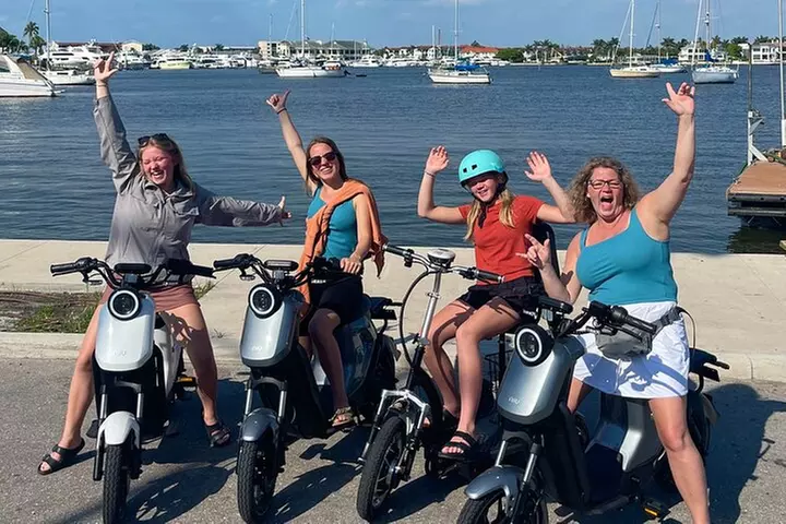 Private Trike and Moped Tour of Downtown Naples Florida