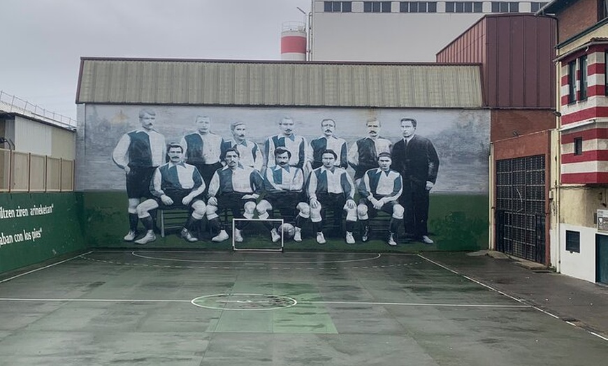 Image 5: Tour a Pie Sobre Los Orígenes del Fútbol en Bilbao y Vizcaya