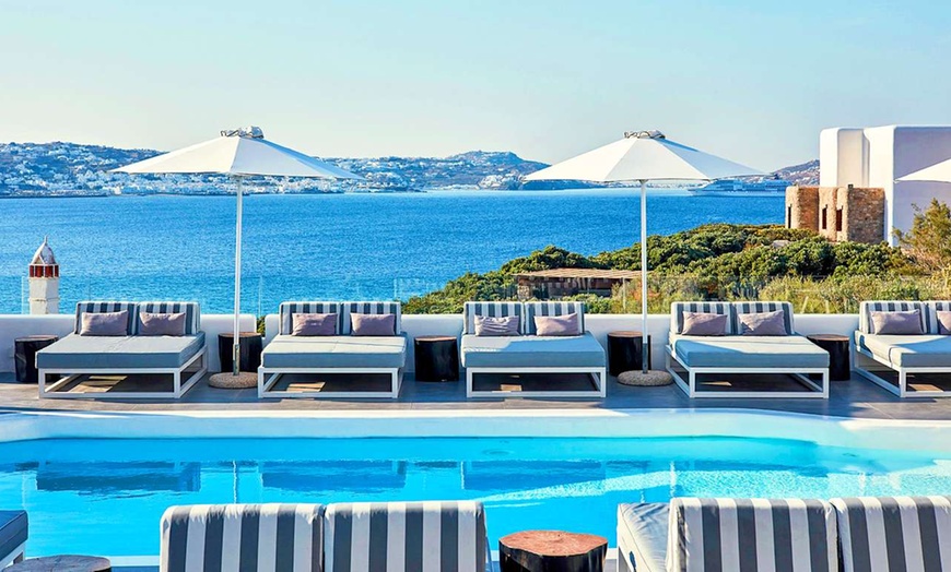 Image 1: ✈ MYKONOS | Agios Stefanos - Mykonos Princess 5* - Petit-déjeuner i...