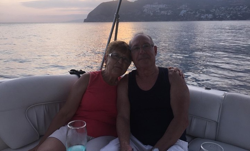 Image 4: Paseo en barco + Paddle Surf + snorkel + aperitivo + bebida