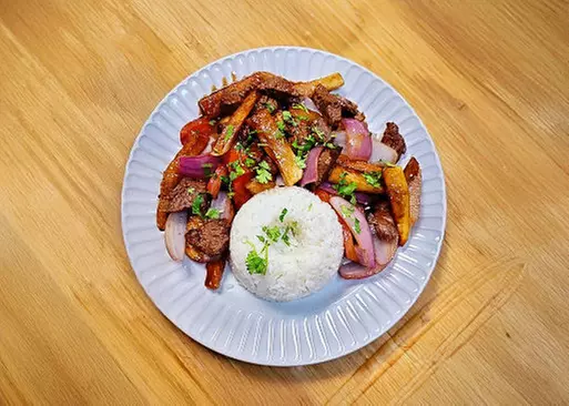 5% Cash Back at Avenida Peru