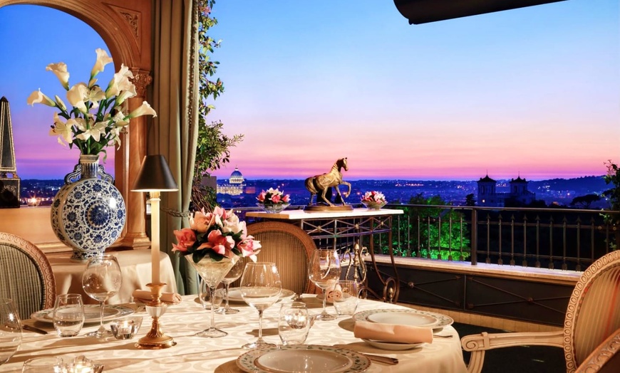 Image 1: ✈ ITALIE | Rome - Splendide Royal 5* - Centre ville
