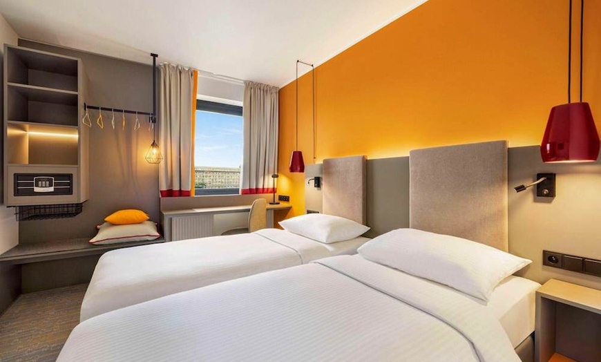 Image 2: ✈ POLSKA | Kraków - Vienna House Easy Chopin Cracow 3* - Centrum mi...