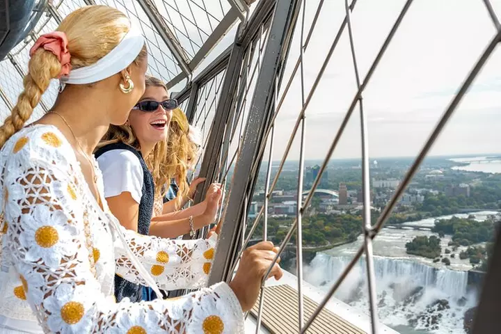 Niagara Falls USA & Canada Tour with Cave, Boat Ride & Skylon