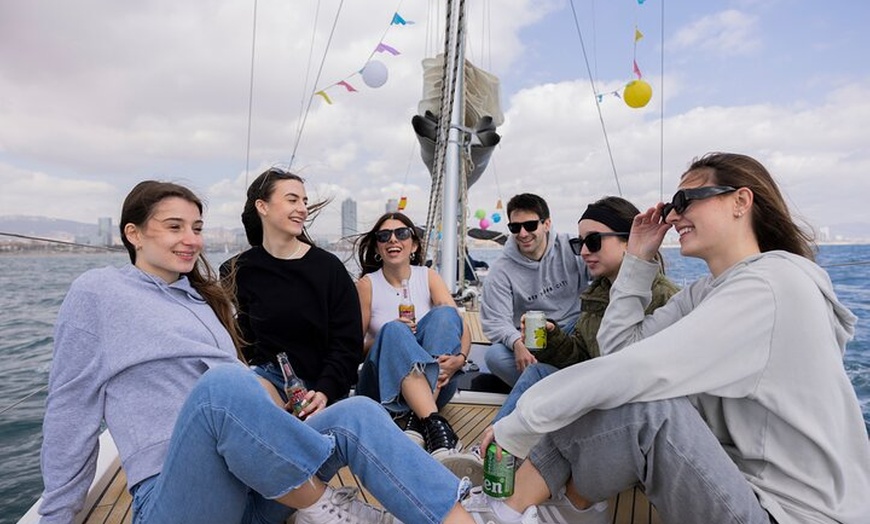 Image 11: Experiencia De Navegacion En Un Velero Exclusivo En Barcelona