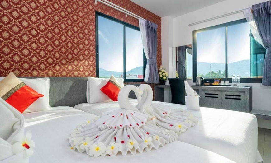 Image 57: ✈ POŁUDNIOWA TAJLANDIA | Phuket - The Thames Pool Access Resort 4* ...