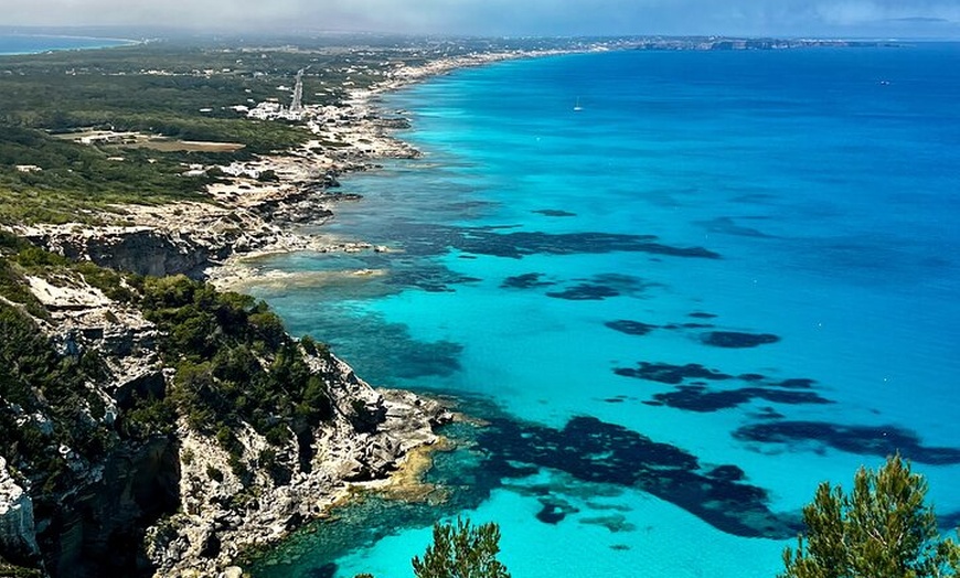 Image 9: Formentera 4X4 Tour de Rincones Secretos en Land Rover Defender