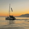 Image 1: Marbella: Crucero al atardecer en catamarán con aperitivos y bebidas