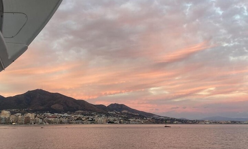 Image 4: Actividad en barco de Fuengirola con cena de cóctel, champán y pues...