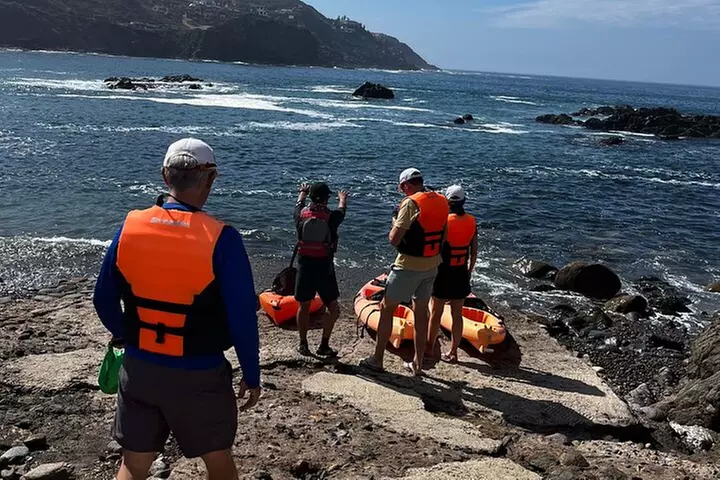 Adventure Tour in Kayak at La Bufadora with Lobster, Oyster Feast