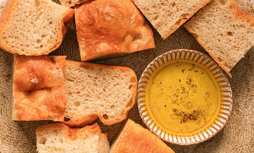 Image 9: Desde Málaga: Ronda, Cata de vinos y aceites de oliva Premium Grupo...