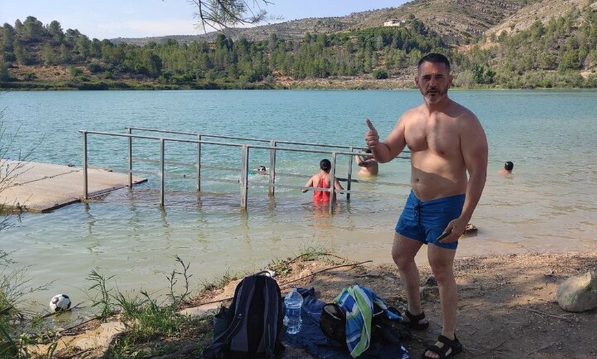 Image 6: Recorrido en kayak para toda la familia con cascadas y caminata