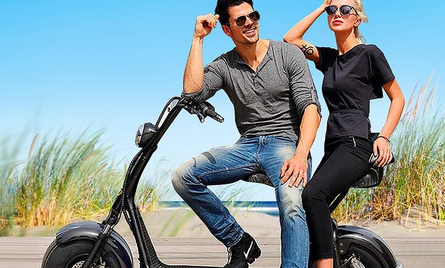 Image 23: Maspalomas - Meloneras : Visita guiada al atardecer e-Scooter 2 plazas