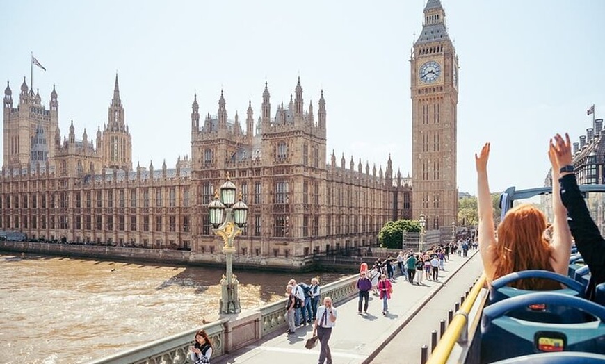 Image 3: London Hop on Hop Off 1 Day Tour with St Paul's Cathedral Ticket