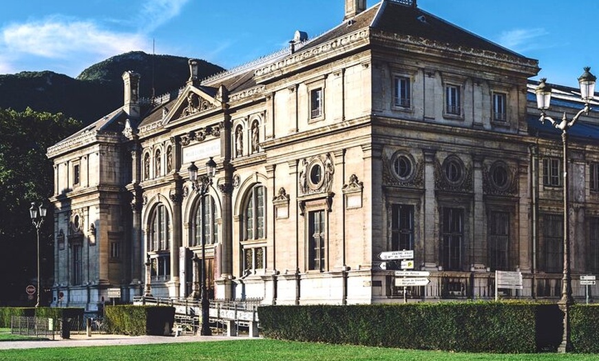 Image 9: Explorez Grenoble en 60 minutes avec un Local