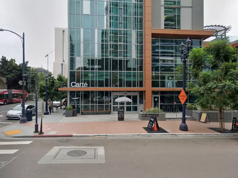 Parking at Carte Hotel - Valet Kiosk