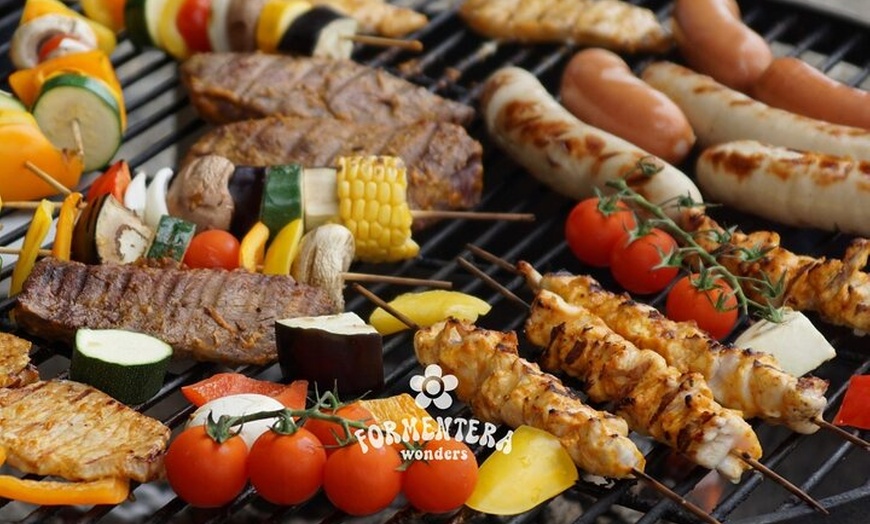 Image 32: Paseo en Catamarán a Vela con Formentera Wonders Todo Incluido