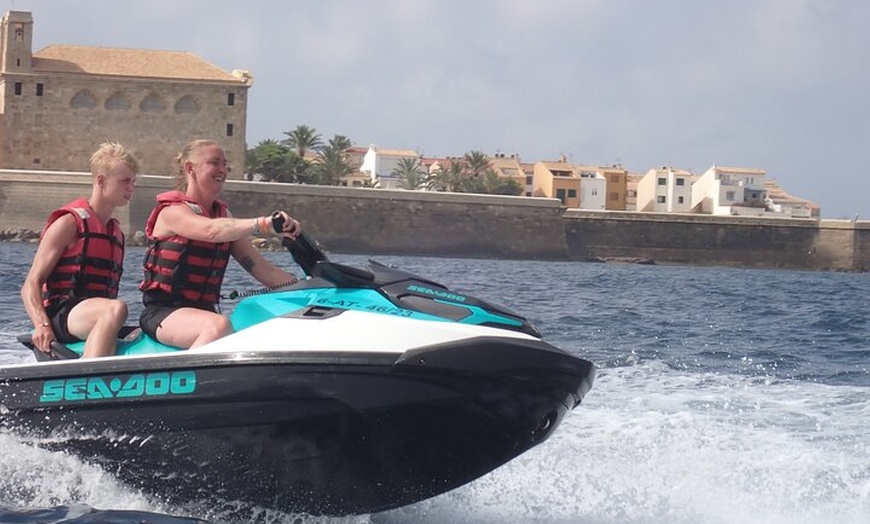 Image 6: Alquiler de Motos de Agua en Alicante para Explorar la Costa