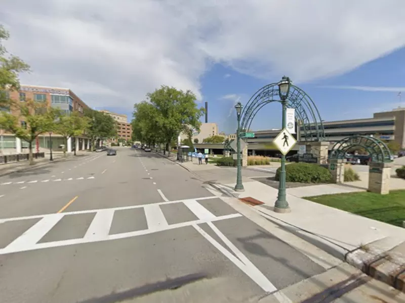 Parking at Schlitz Park Lot
