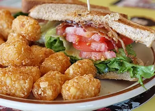 5% Cash Back at Maryann's Diner