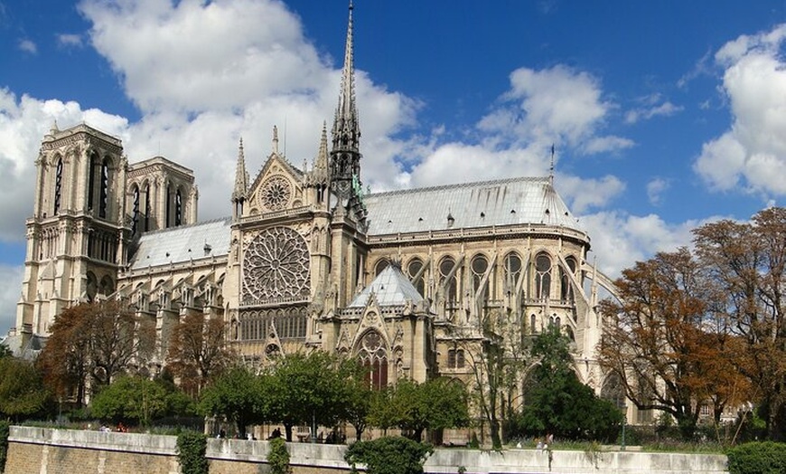 Image 17: Histoire de Paris, Visite de la cathédrale Notre-Dame et billets d'...