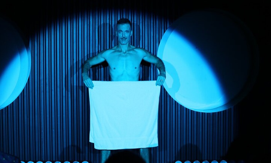 Image 9: Cabaret Dinner Show at the Honeycomb Club