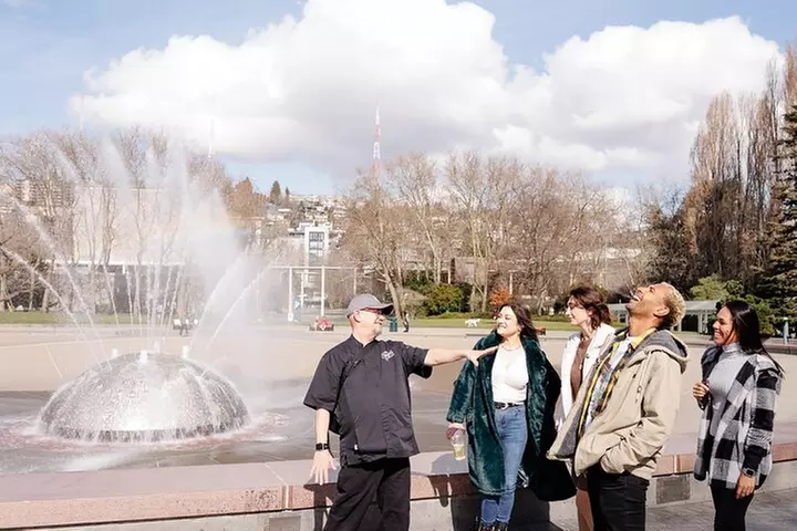 Chef Food Tour of Seattle Space Needle and Seattle Center