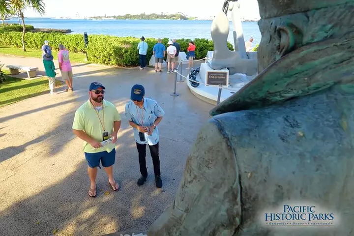 Pearl Harbor Official Deluxe Multimedia and VR Tour Combo