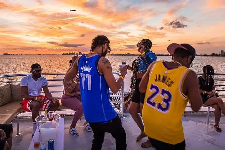 Ultimate Miami Boat Party with Free Open Bar & Live DJ