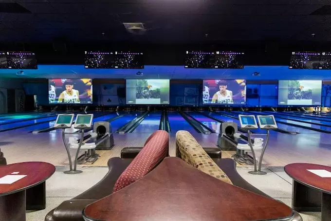 $29.99 For 90 Minutes Of Bowling For 5 People With Shoes (Reg. $83)