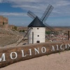 Image 6: Excursión privada de un día a Segovia y La Mancha Molinos de viento