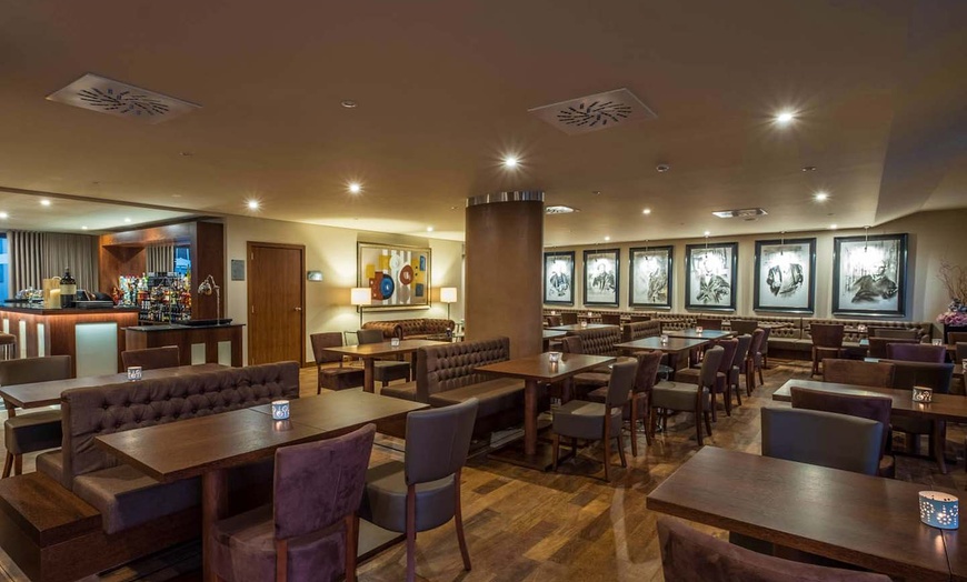 Image 7: ✈ PORTUGAL | Porto - Vila Galé Porto Ribeira 4*, 2 nights - City ce...