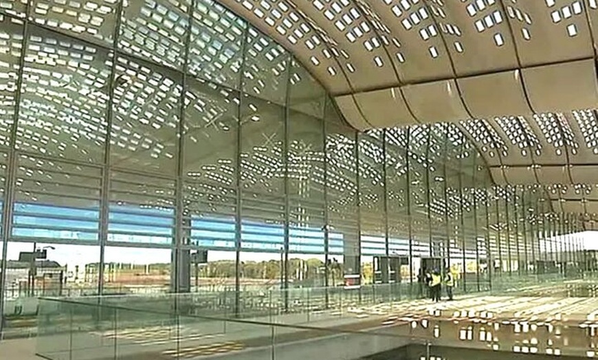 Image 3: Montpellier Visite Guidé Curiosité Architecturale Vélo Electrique