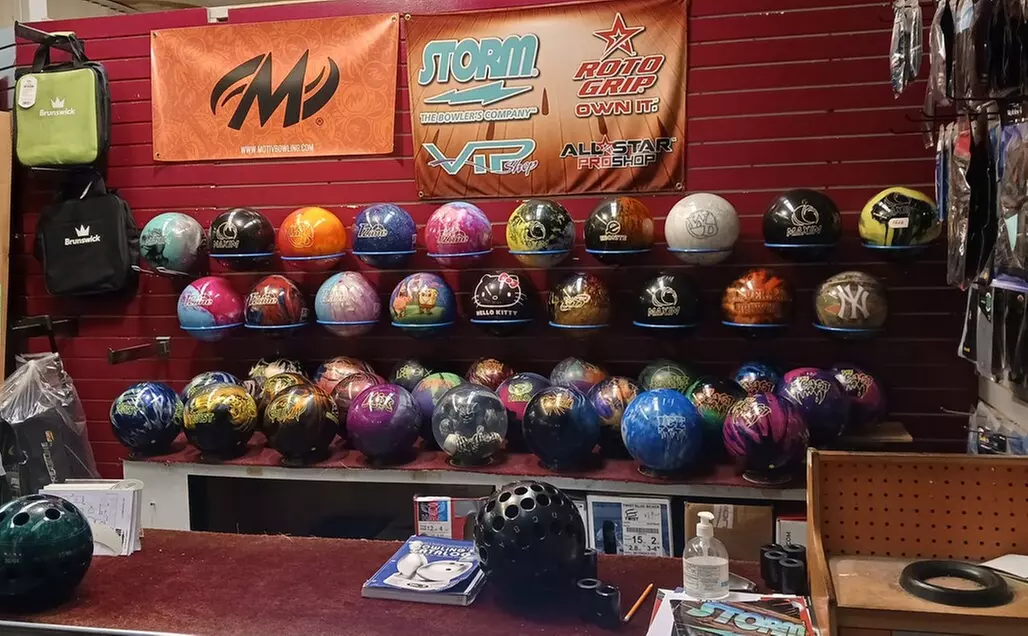 $27 For 90 Minutes Of Bowling Including Shoes For Up To 6 People (R...
