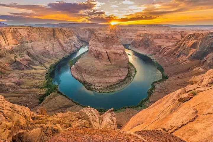 Horseshoe Bend and Antelope Canyon Adventure