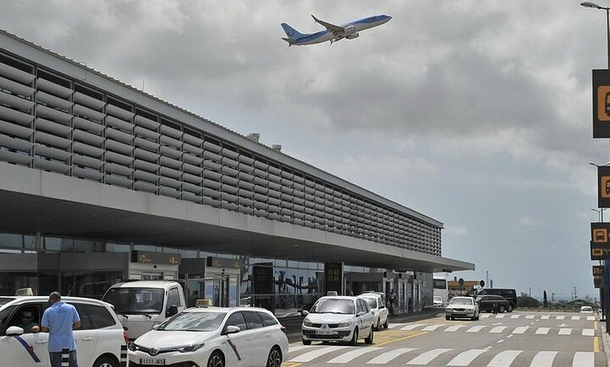 Image 1: Traslado Privado desde el Aeropuerto de Reus a Lloret de Mar