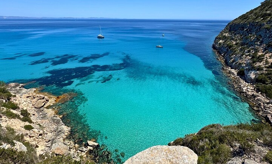 Image 14: Formentera 4X4 Tour de Rincones Secretos en Land Rover Defender