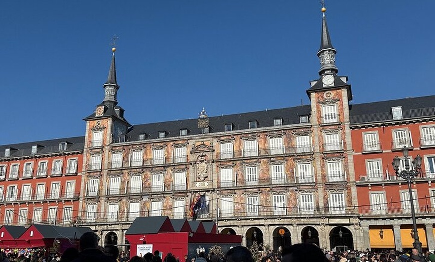 Image 16: Visita guiada a pie exclusiva guiada por la Ciudad Vieja de Madrid