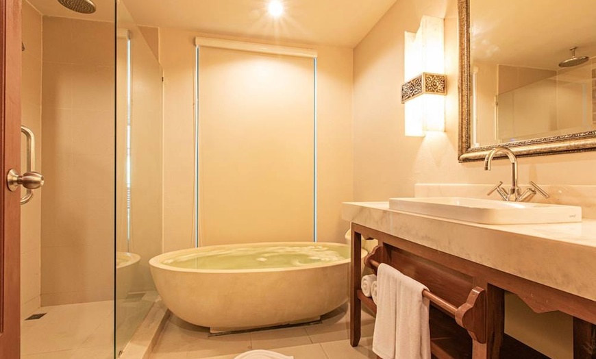 Image 8: ✈ SOUTHERN THAILAND | Phuket - Rawai Palm Beach Resort 4*, 5 nights...