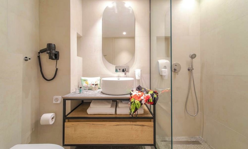 Image 5: ✈ CRÈTE | Kato Gouves - Sol Marina Beach Crete 4*, 3 nuit - Idéal f...