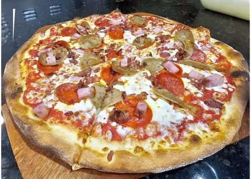 5% Cash Back at Bodacious Pizza and Grill