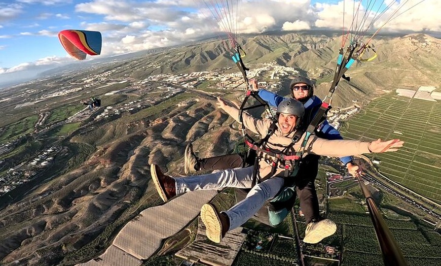 Image 9: Parapente en Costa Adeje, el mejor vuelo biplaza en Tenerife